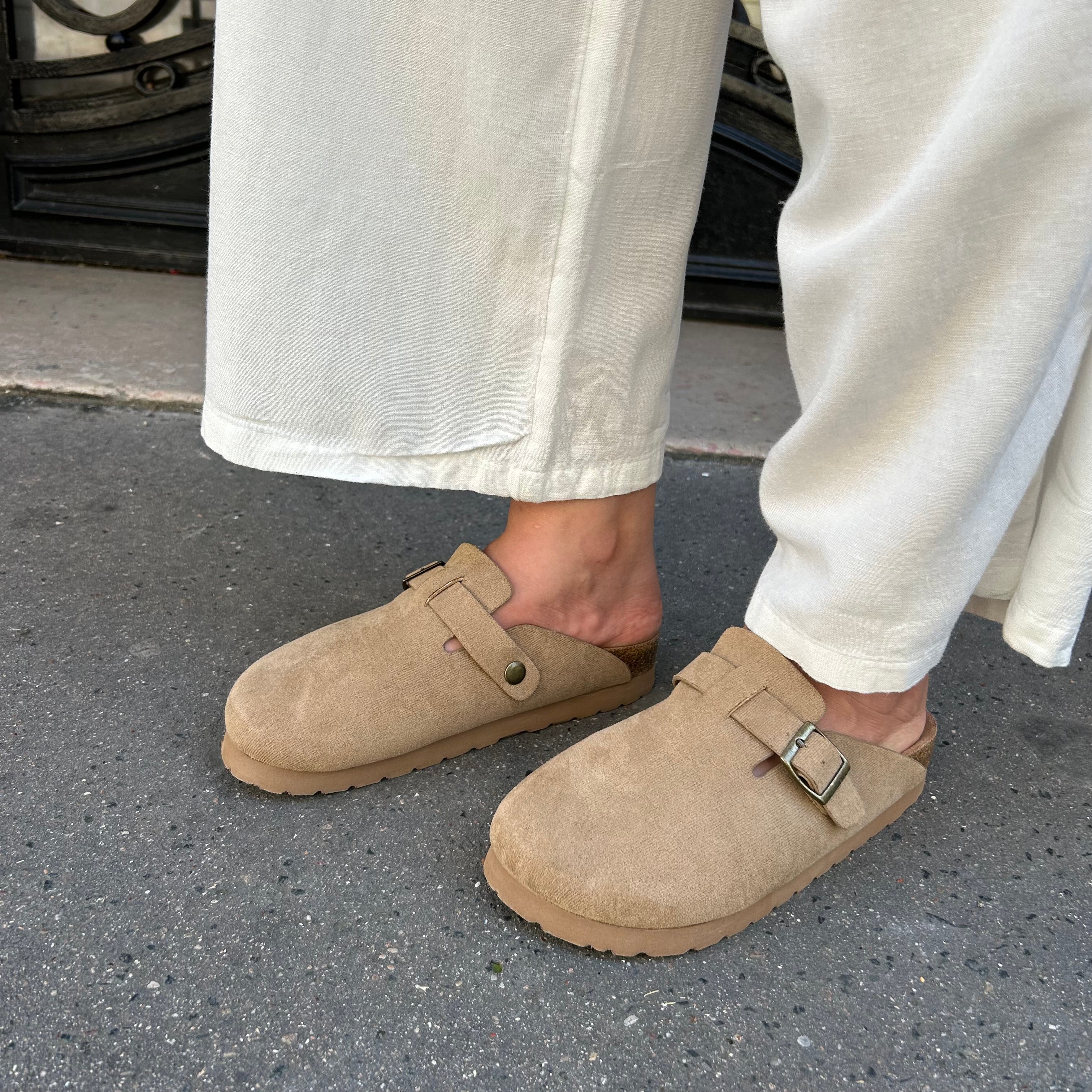 Les mules Bky Beige